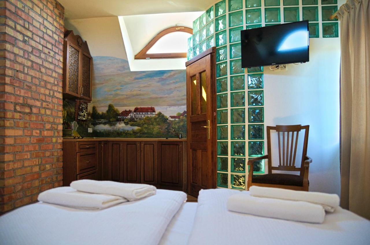 Dom Na Wodzie Mazury Villa Dzwierzuty Eksteriør billede